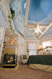 Christmas Holden House Aspen Suite - Bed & breakfasts & inns of Colorado Association