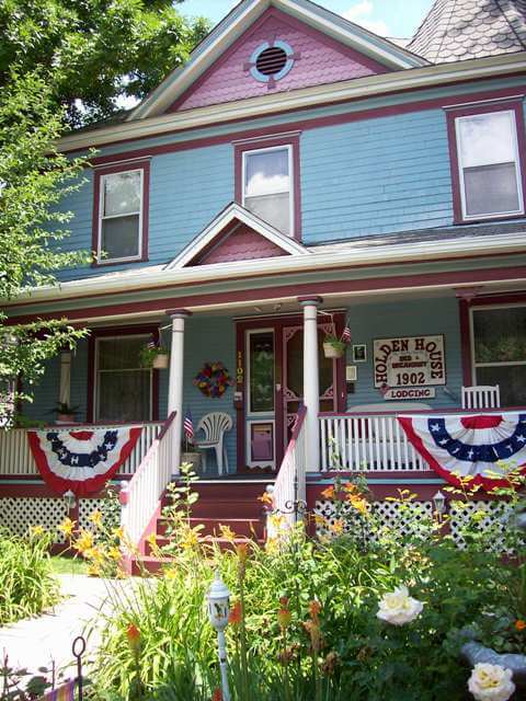 Holden House Garden - Bed & breakfasts & inns of Colorado Association