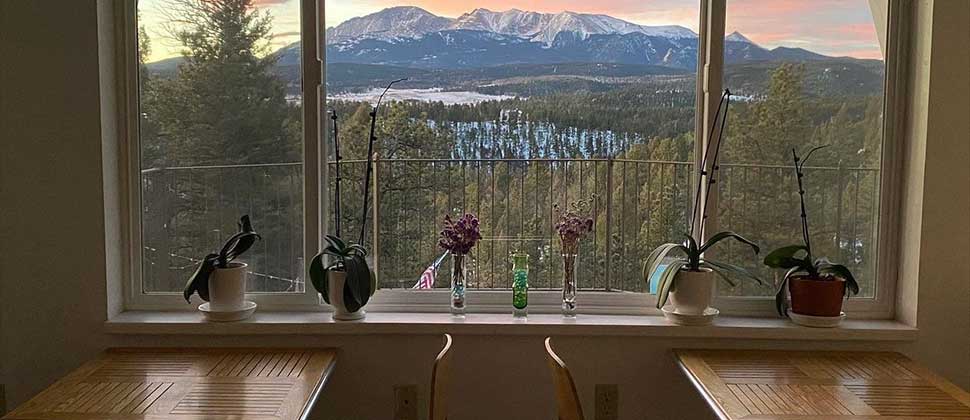 Kitchen Sunrise - Bed & Breakfast Innkeepers of Colorado Association