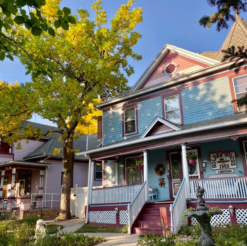 Fall in Colorado – Member inn Holden House offers autumn package discounts